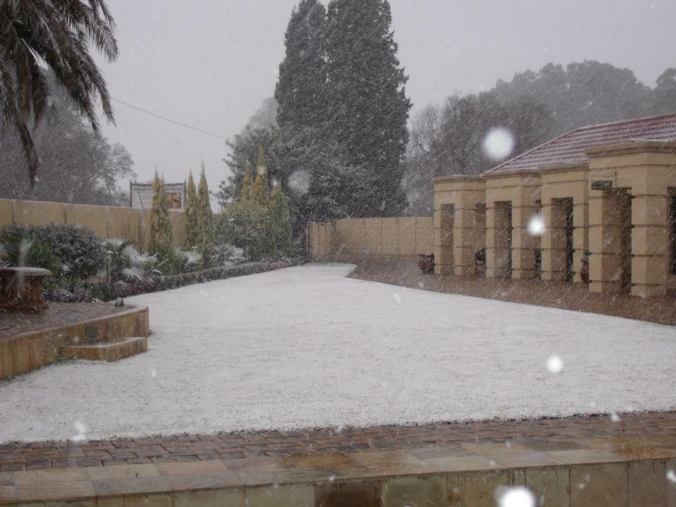 African Crest Guest House Vereeniging Exterior photo